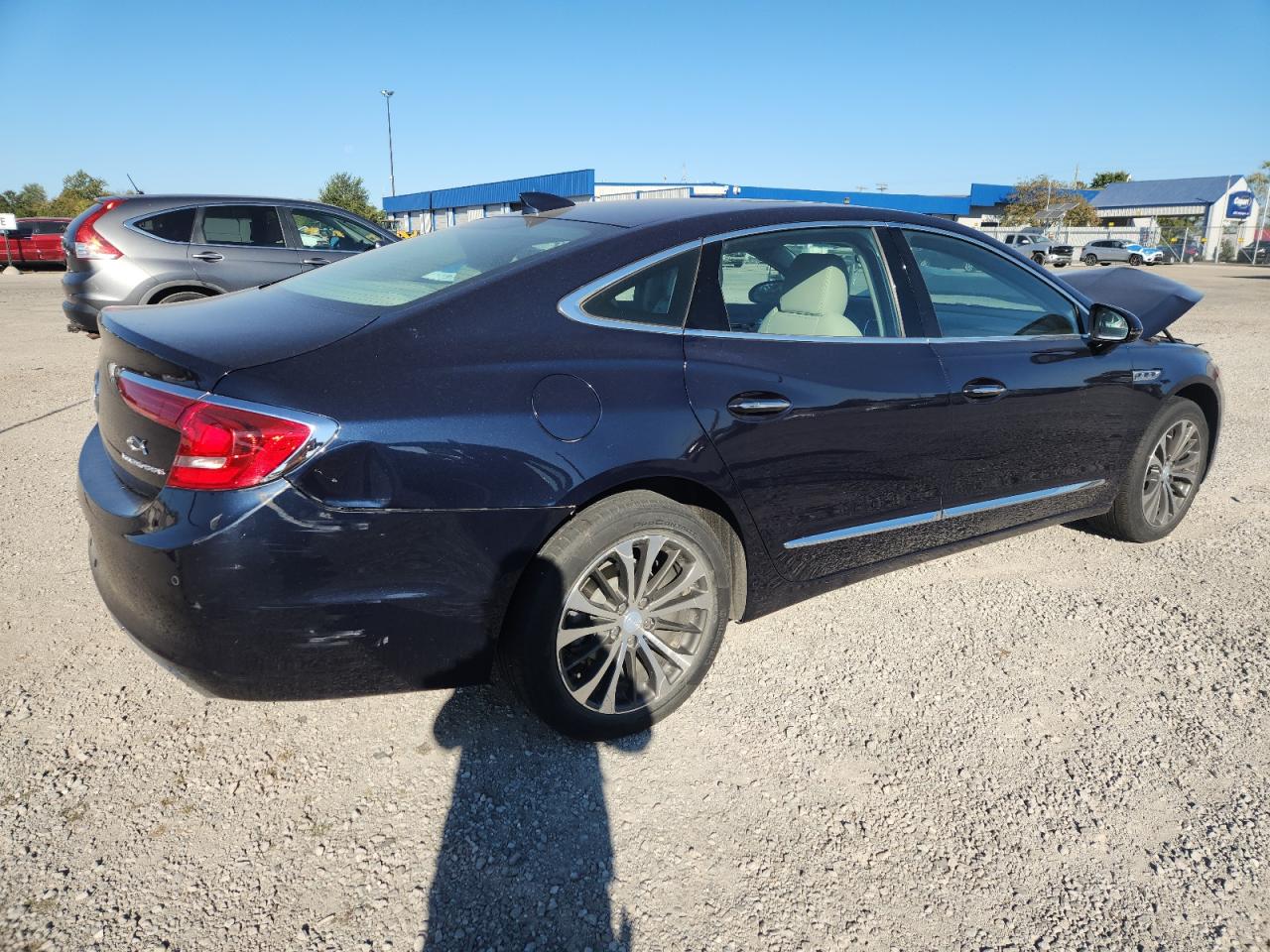 BUICK LACROSSE ESSENCE