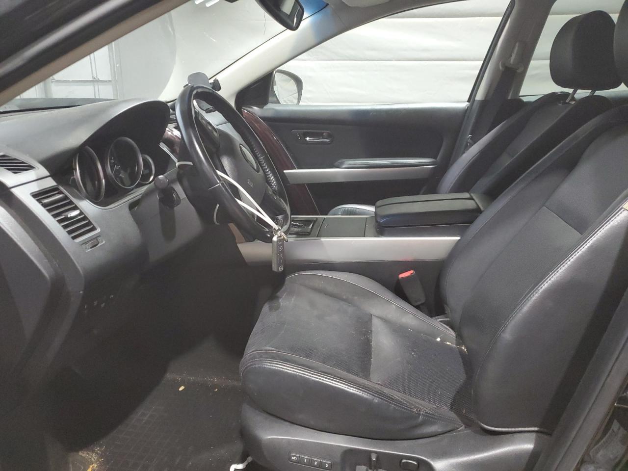 MAZDA CX-9 GRAND TOURING