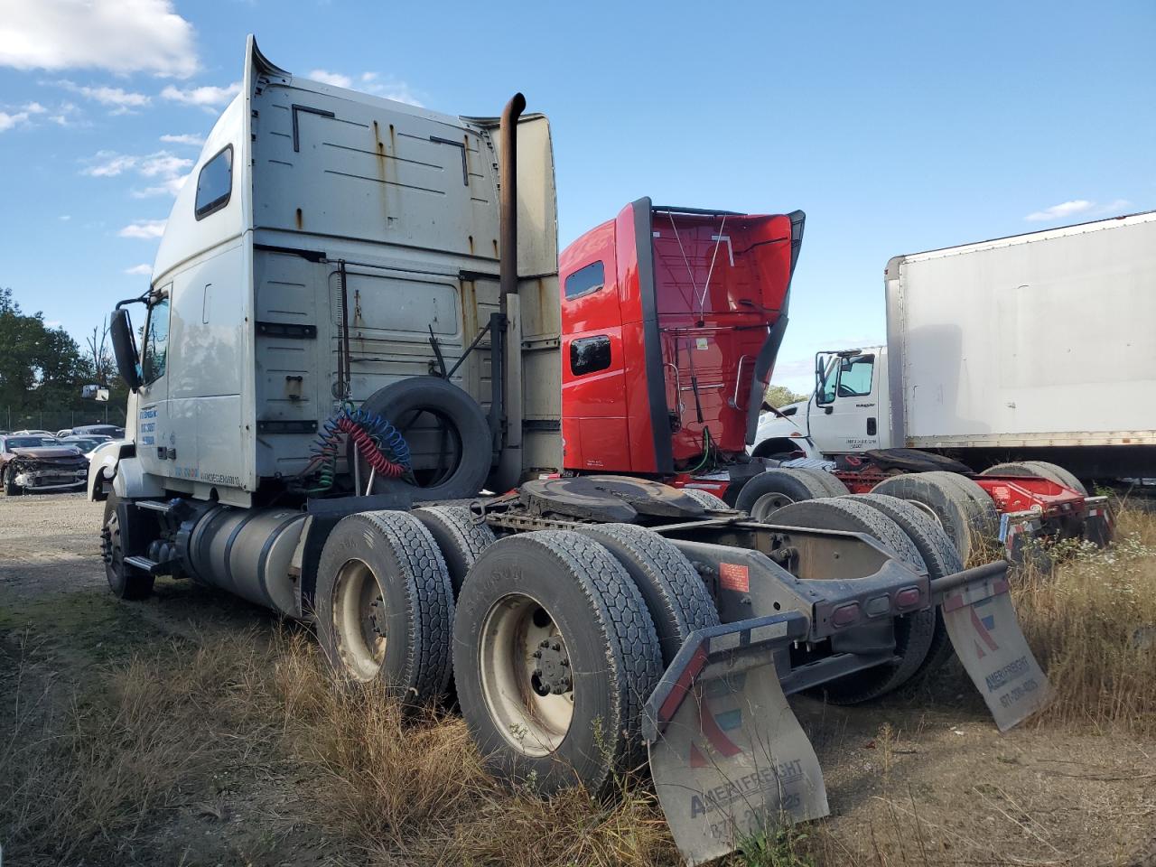 Lot #3269067090 2014 VOLVO VNL