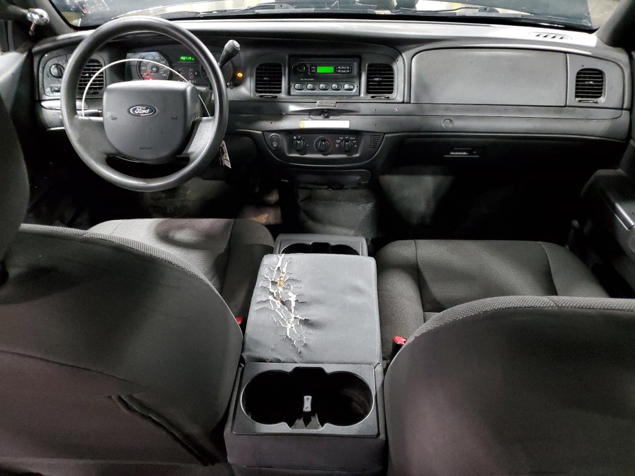 FORD CROWN VICTORIA POLICE INTERCEPTOR