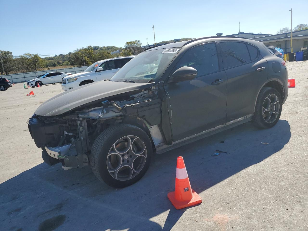  Salvage Alfa Romeo Stelvio