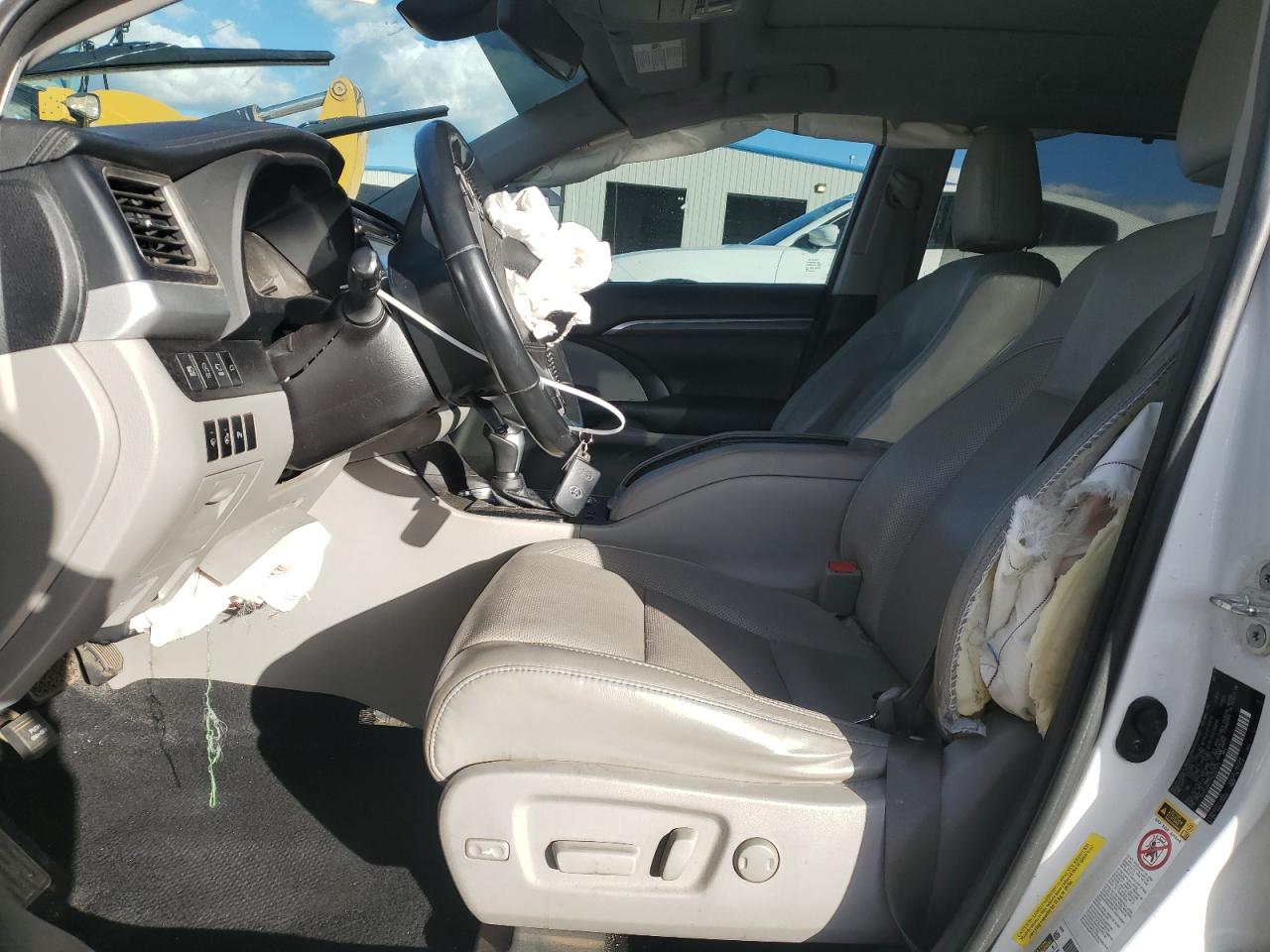 TOYOTA HIGHLANDER LIMITED