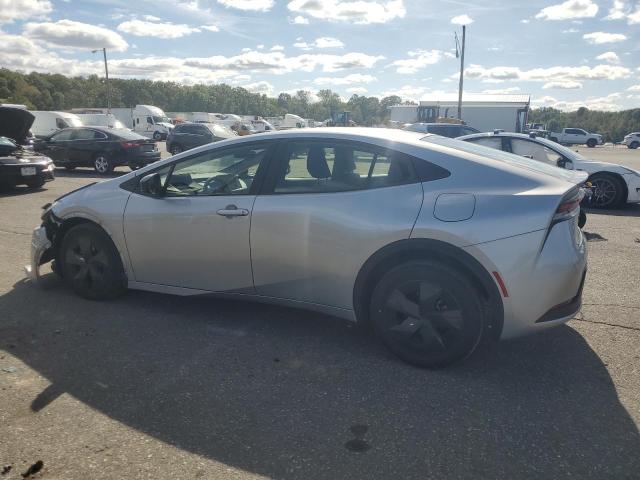 2025 TOYOTA PRIUS LE JTDACAAU1S3051026