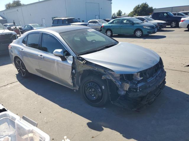 2018 TOYOTA CAMRY XSE 4T1B61HK5JU620397