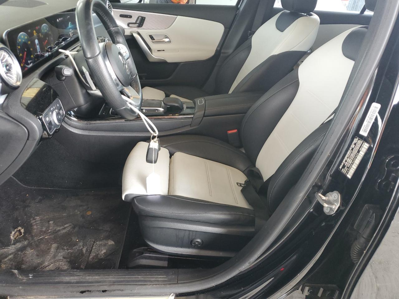 MERCEDES-BENZ A-CLASS 220