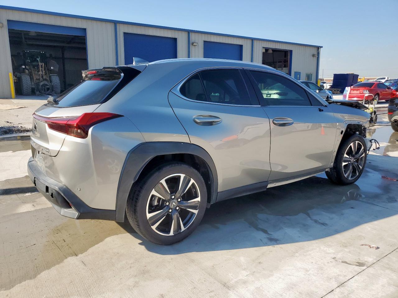 LEXUS UX 200