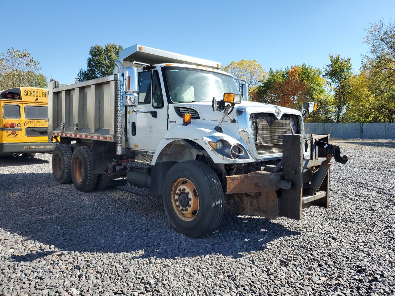 Lot #3283880428 2011 INTERNATIONAL 7000 7500