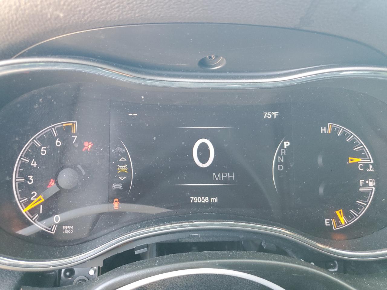 JEEP GRAND CHEROKEE LAREDO