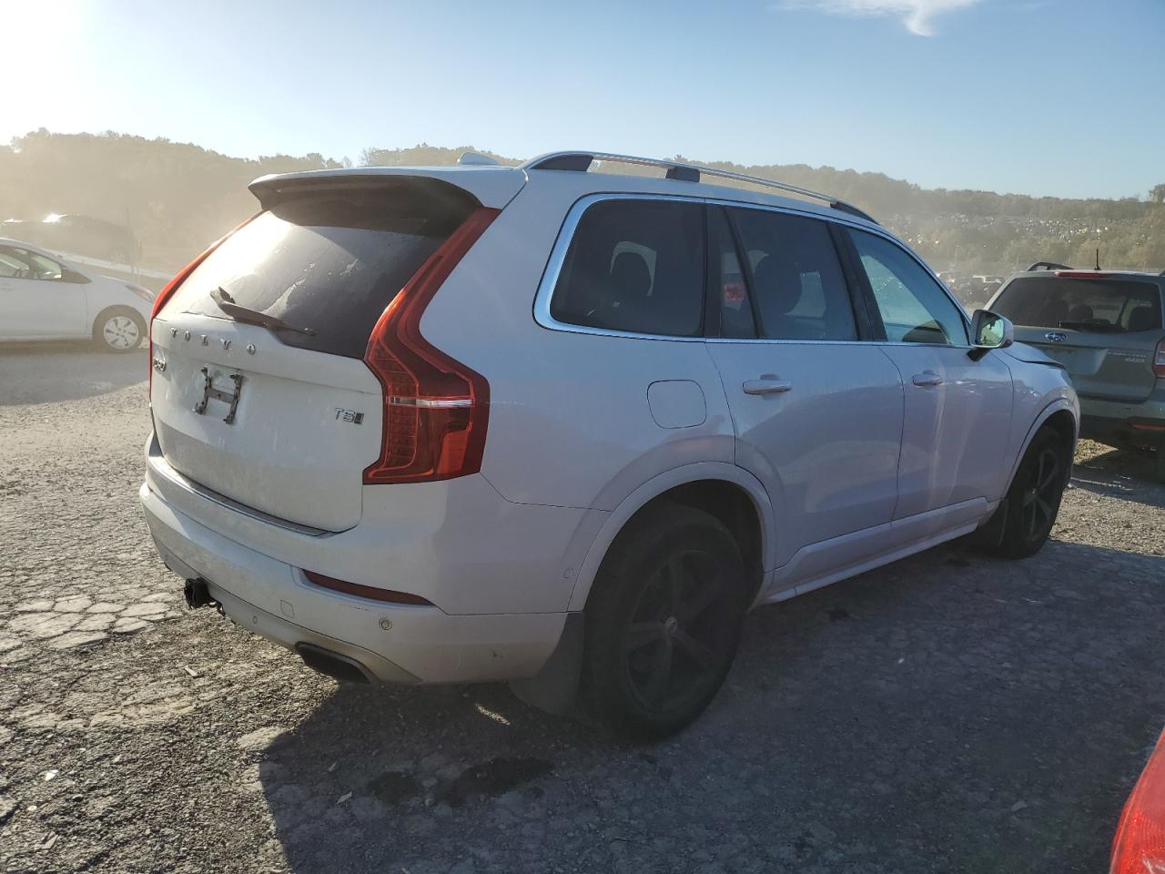 VOLVO XC90 T5