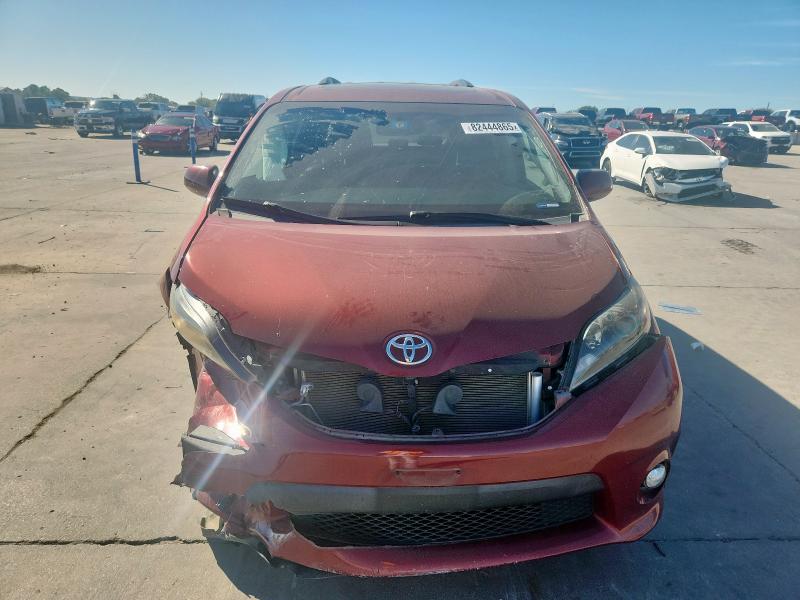 2015 TOYOTA SIENNA SE 5TDXK3DC7FS676854
