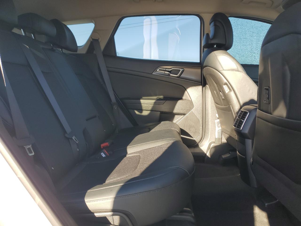 Lot #3311654237 2023 KIA SPORTAGE E