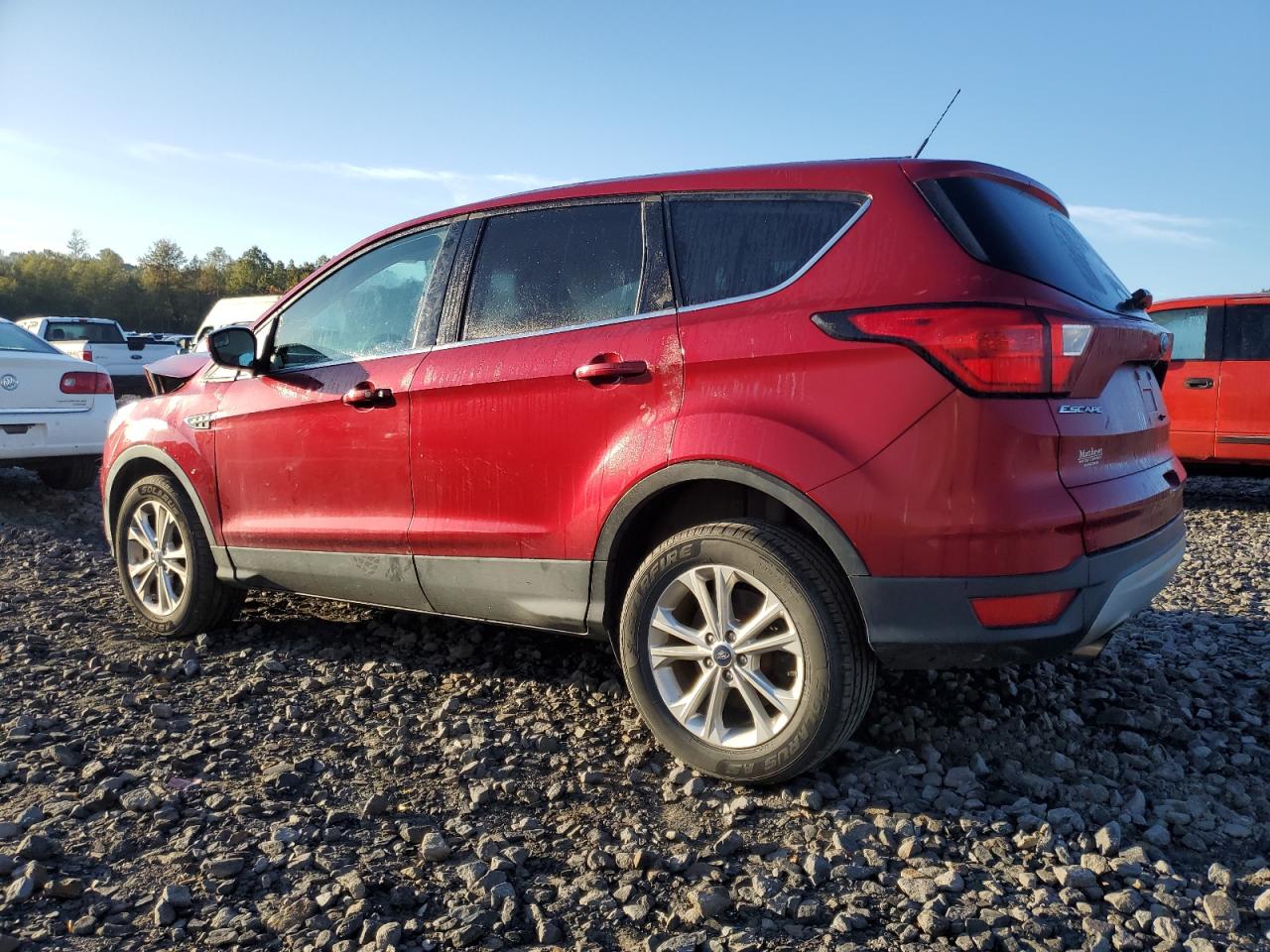 FORD ESCAPE SE