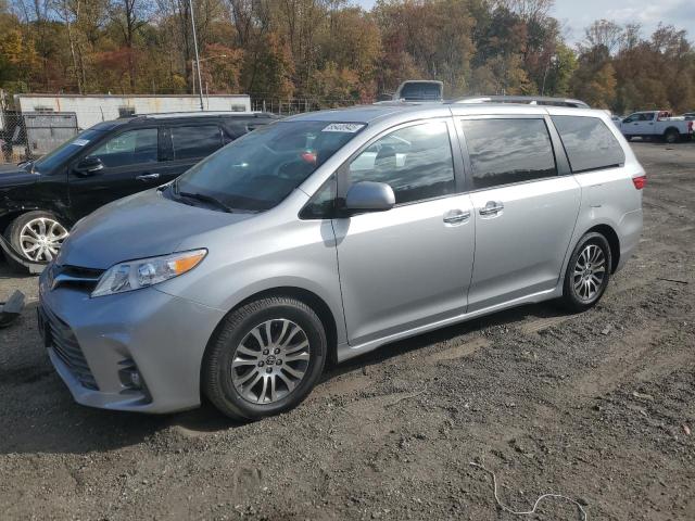 2020 TOYOTA SIENNA XLE #3305420432