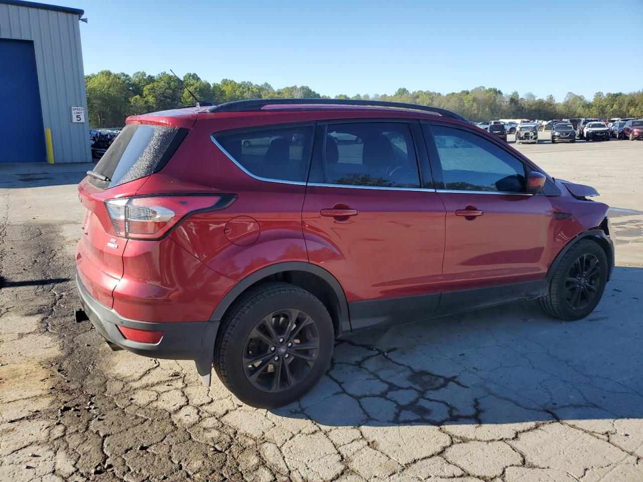 FORD ESCAPE SE