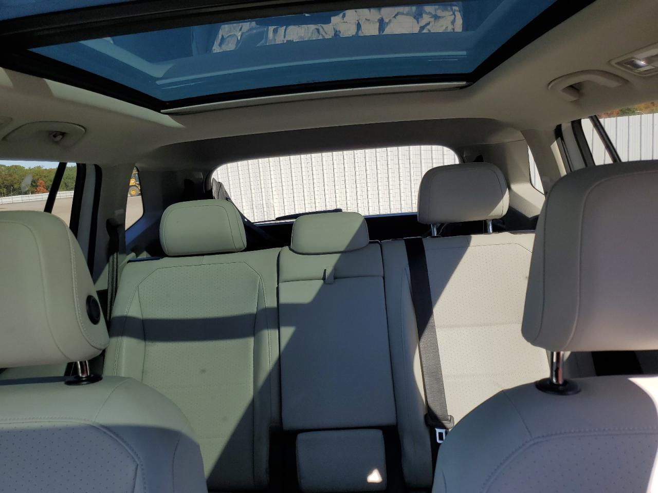 VOLKSWAGEN TIGUAN SE