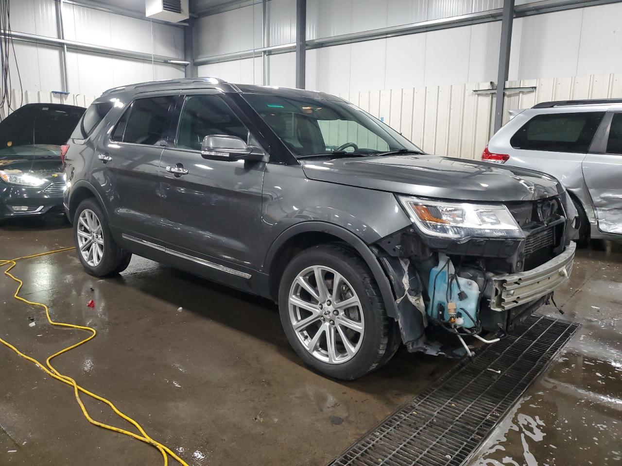 FORD EXPLORER LIMITED