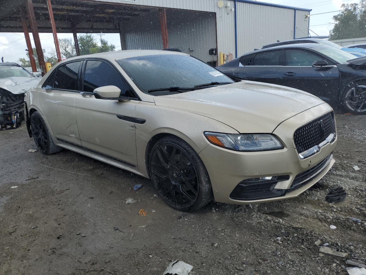 LINCOLN CONTINENTAL RESERVE