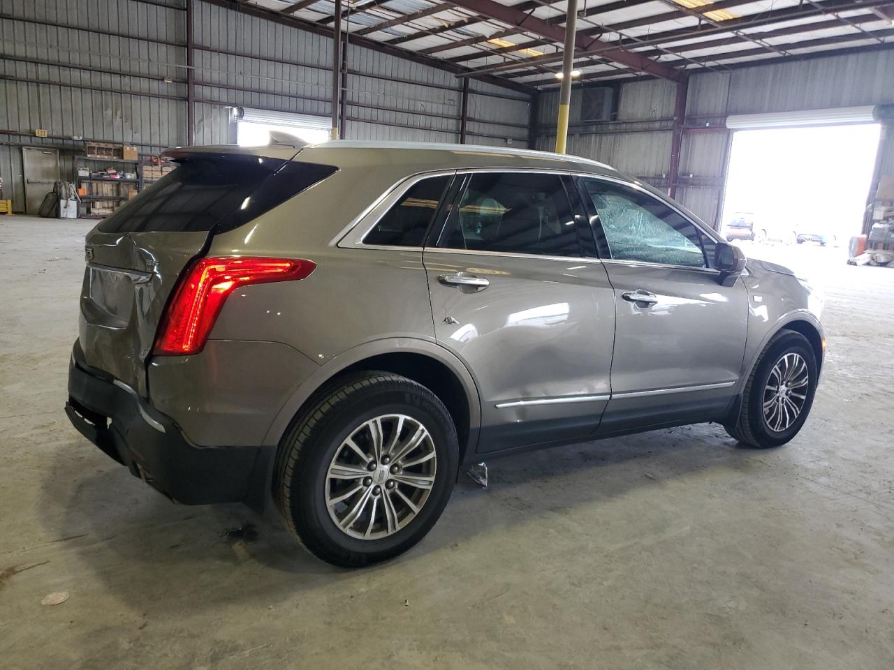 CADILLAC XT5 LUXURY