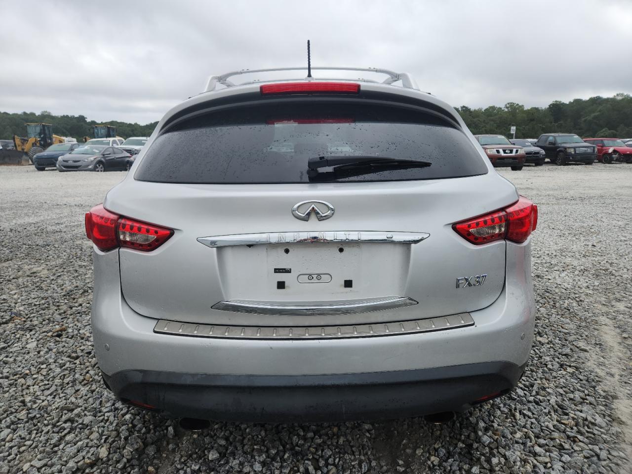 INFINITI FX37