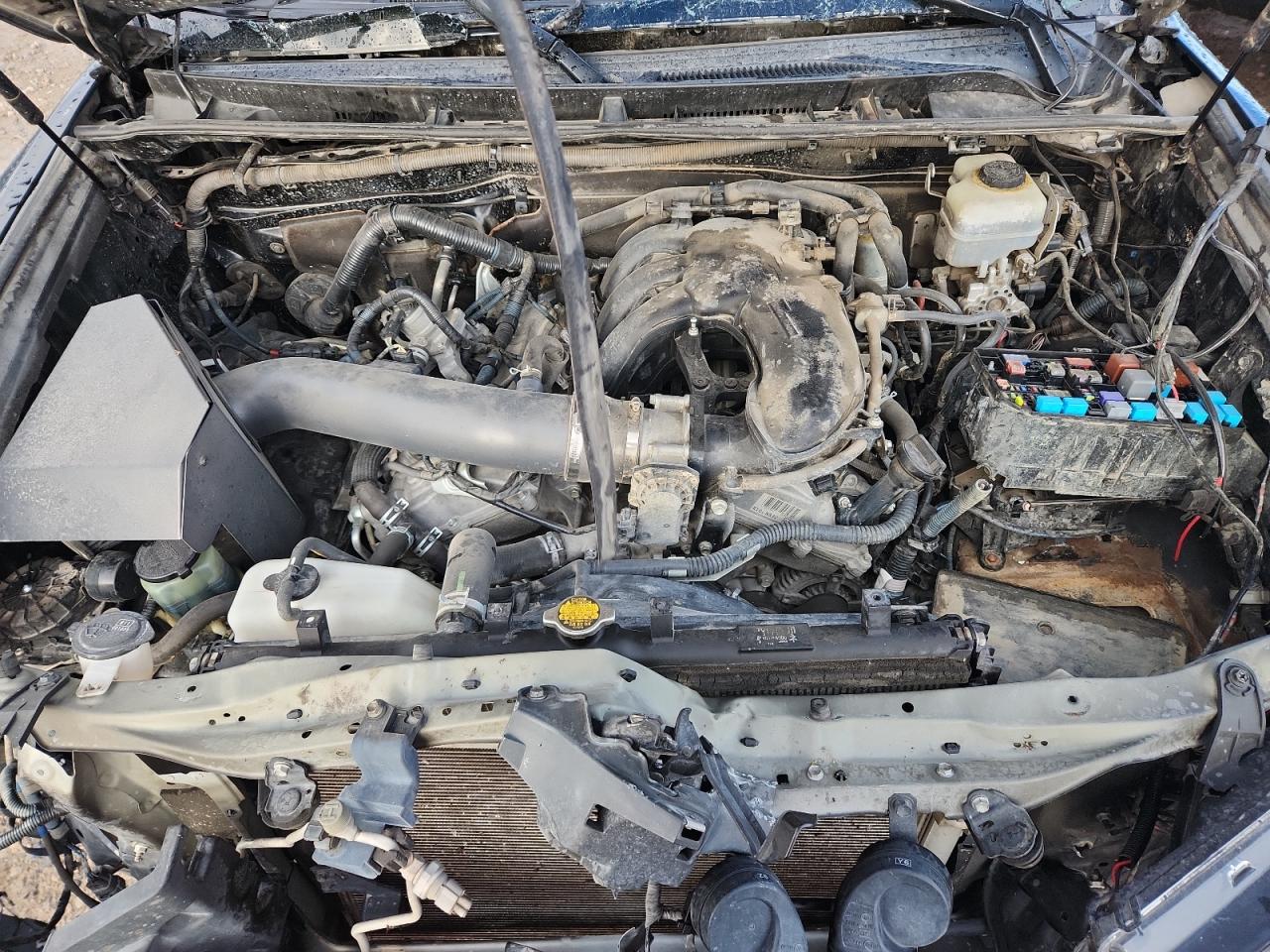 TOYOTA 4RUNNER SR5/SR5 PREMIUM