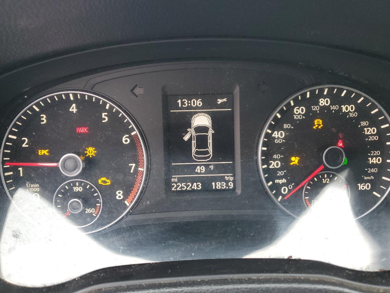 VOLKSWAGEN PASSAT SE