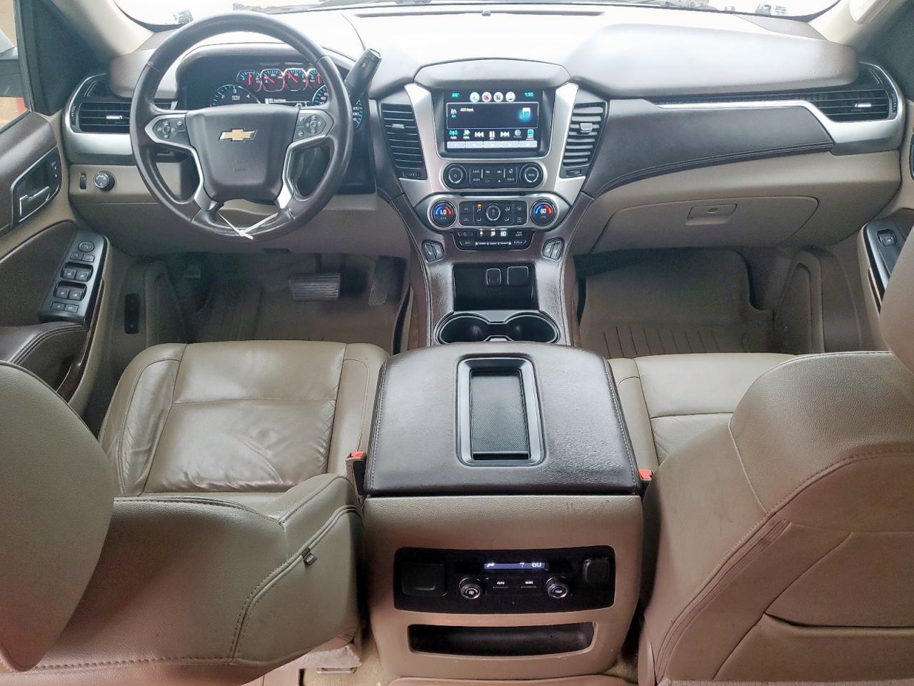 CHEVROLET SUBURBAN C1500 LT