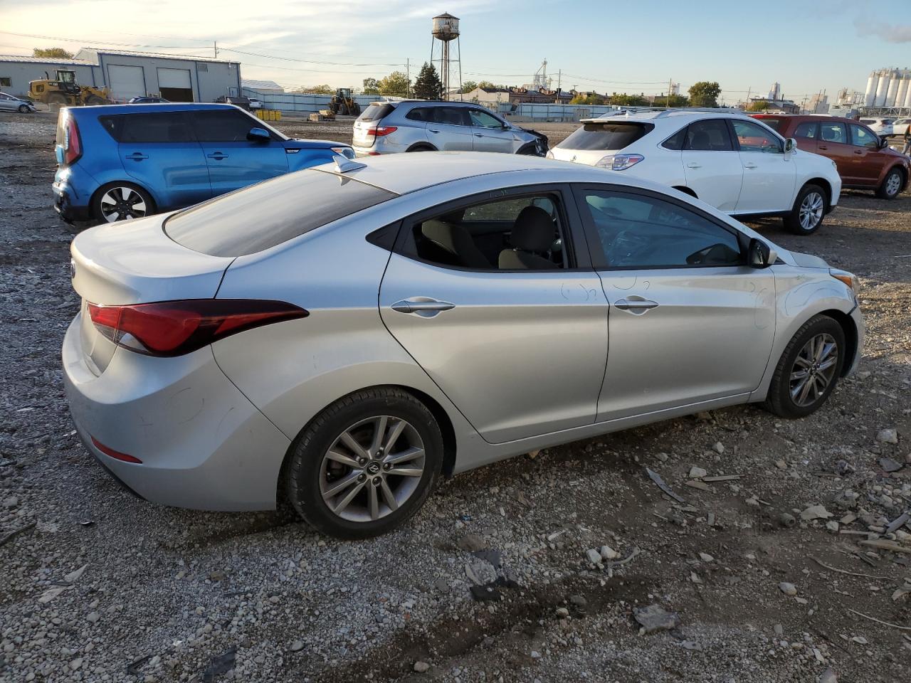 HYUNDAI ELANTRA SE