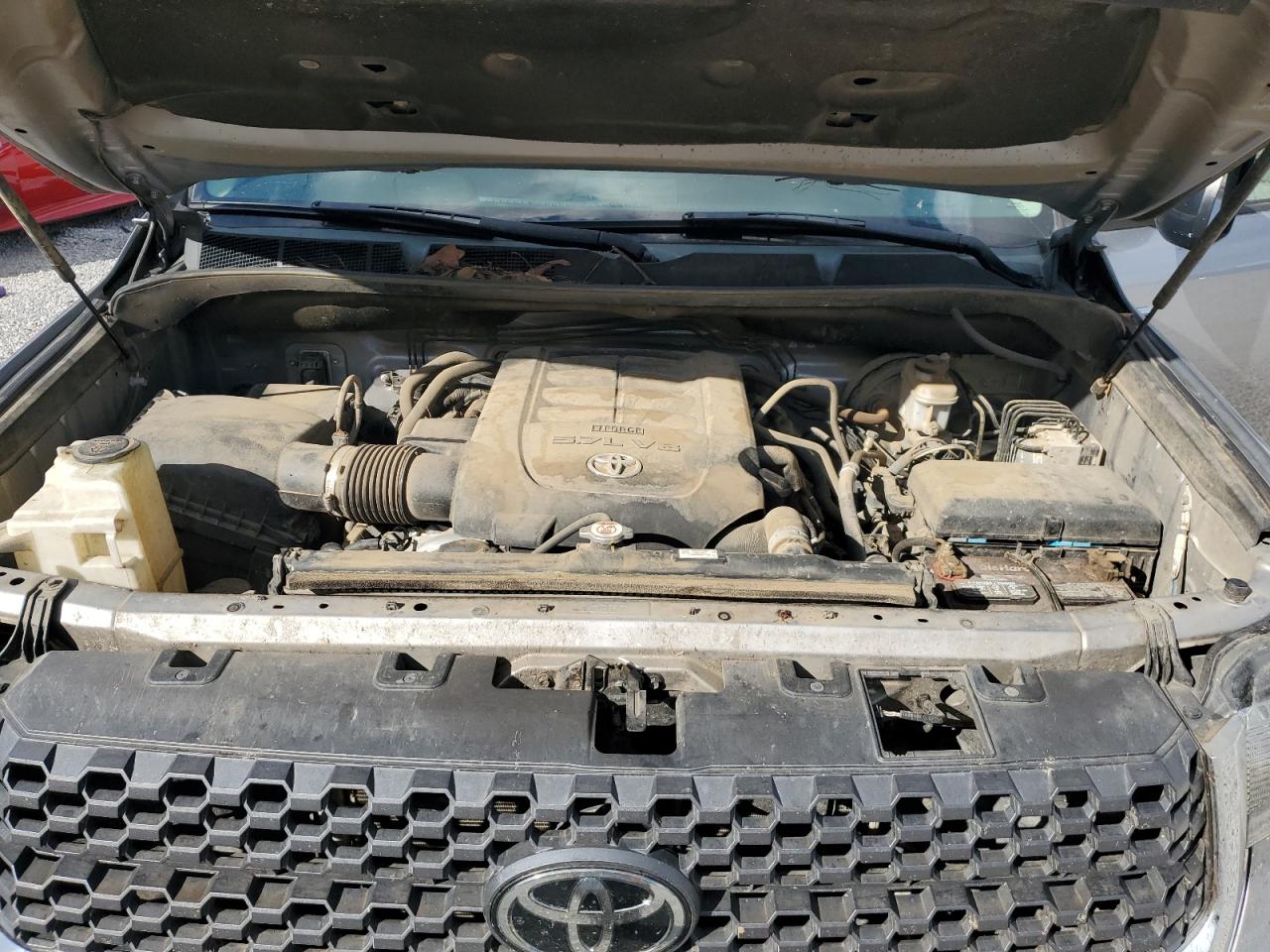 TOYOTA TUNDRA CREWMAX SR5