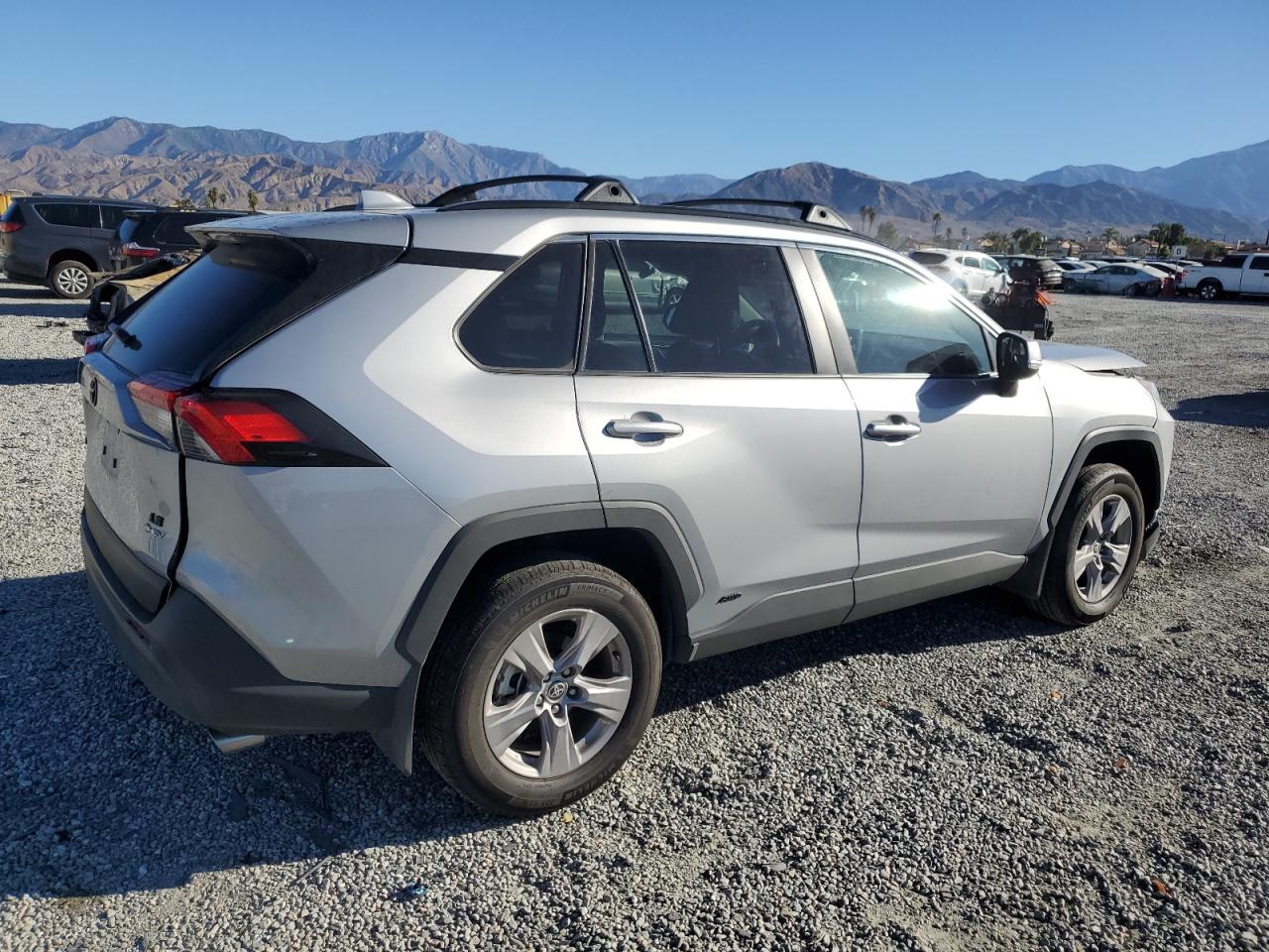 TOYOTA RAV4 LE