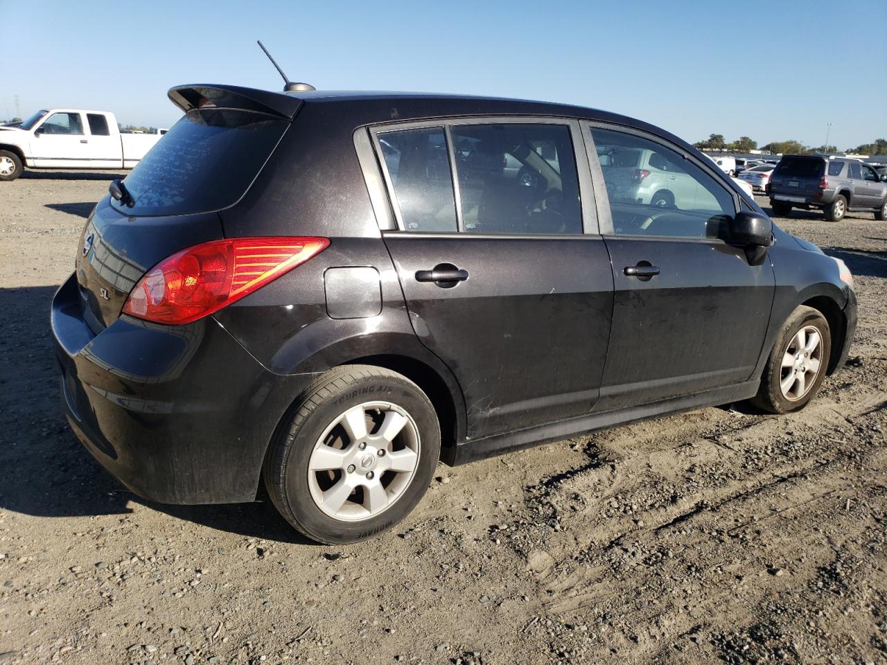 NISSAN VERSA S