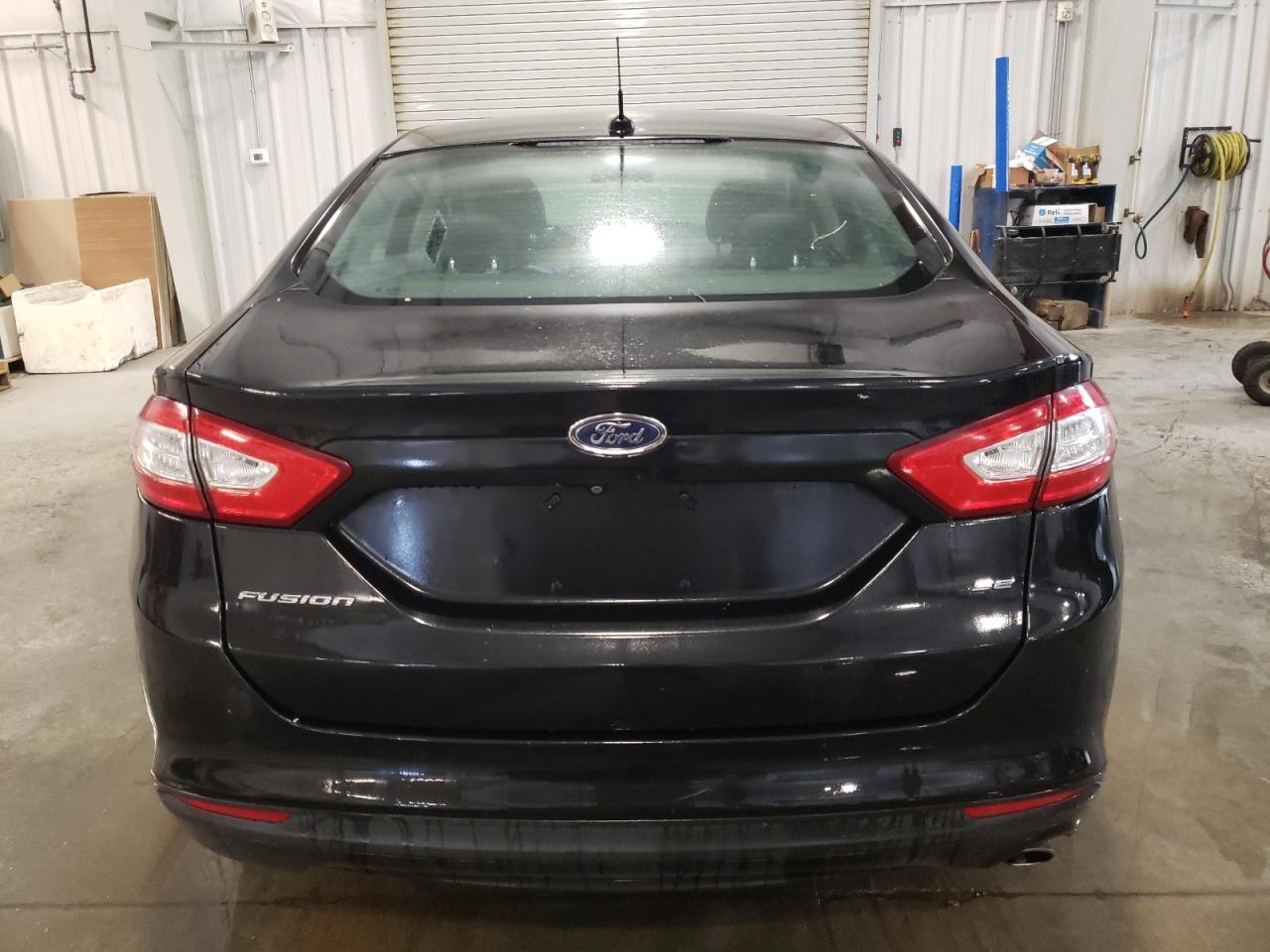 FORD FUSION SE