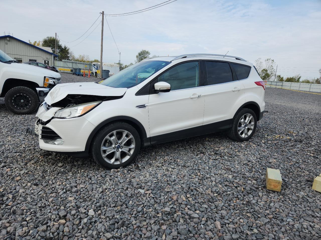 FORD ESCAPE TITANIUM