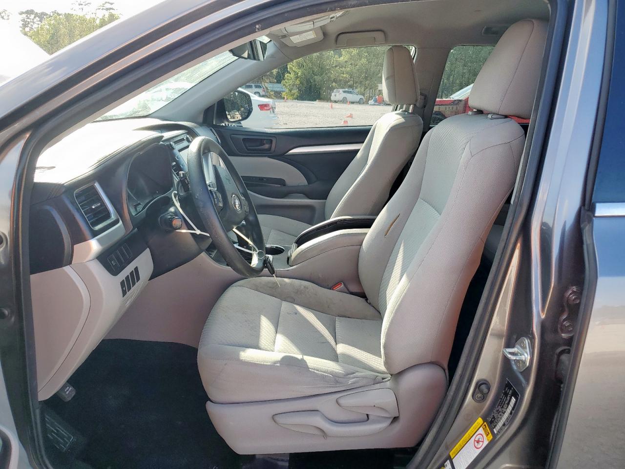 TOYOTA HIGHLANDER LE