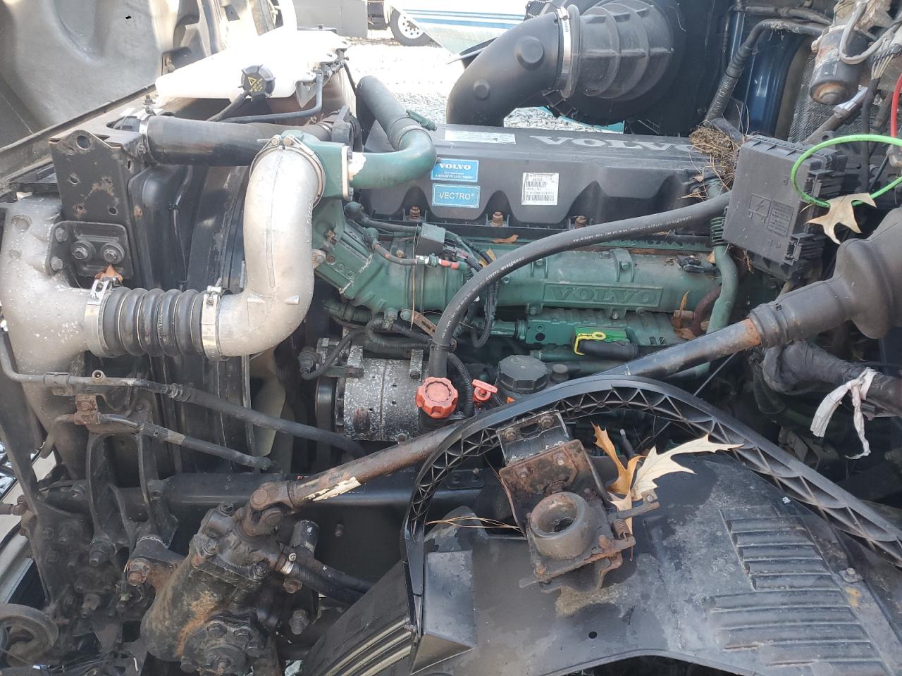 Lot #3264427449 2013 VOLVO VN VNL