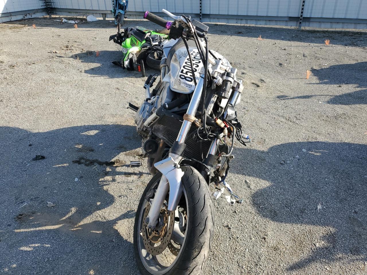 Lot #3285012939 2004 HONDA CB900