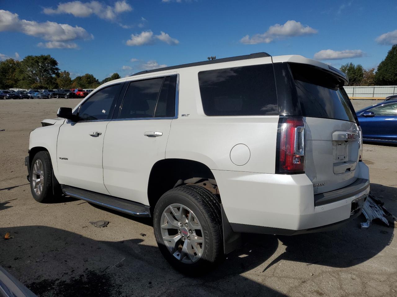 GMC YUKON SLT