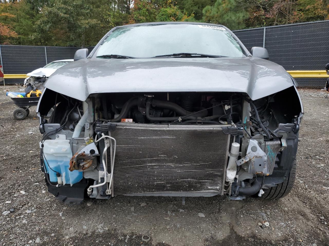 MITSUBISHI OUTLANDER ES