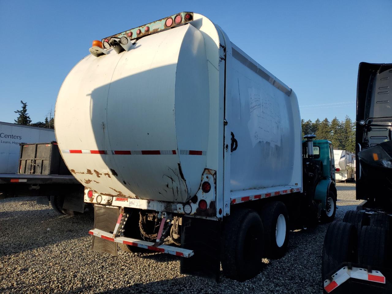 Lot #3268883230 2003 AUTOCAR LLC XPEDITOR W