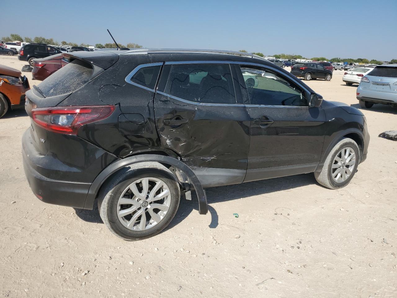 NISSAN ROGUE SPORT S