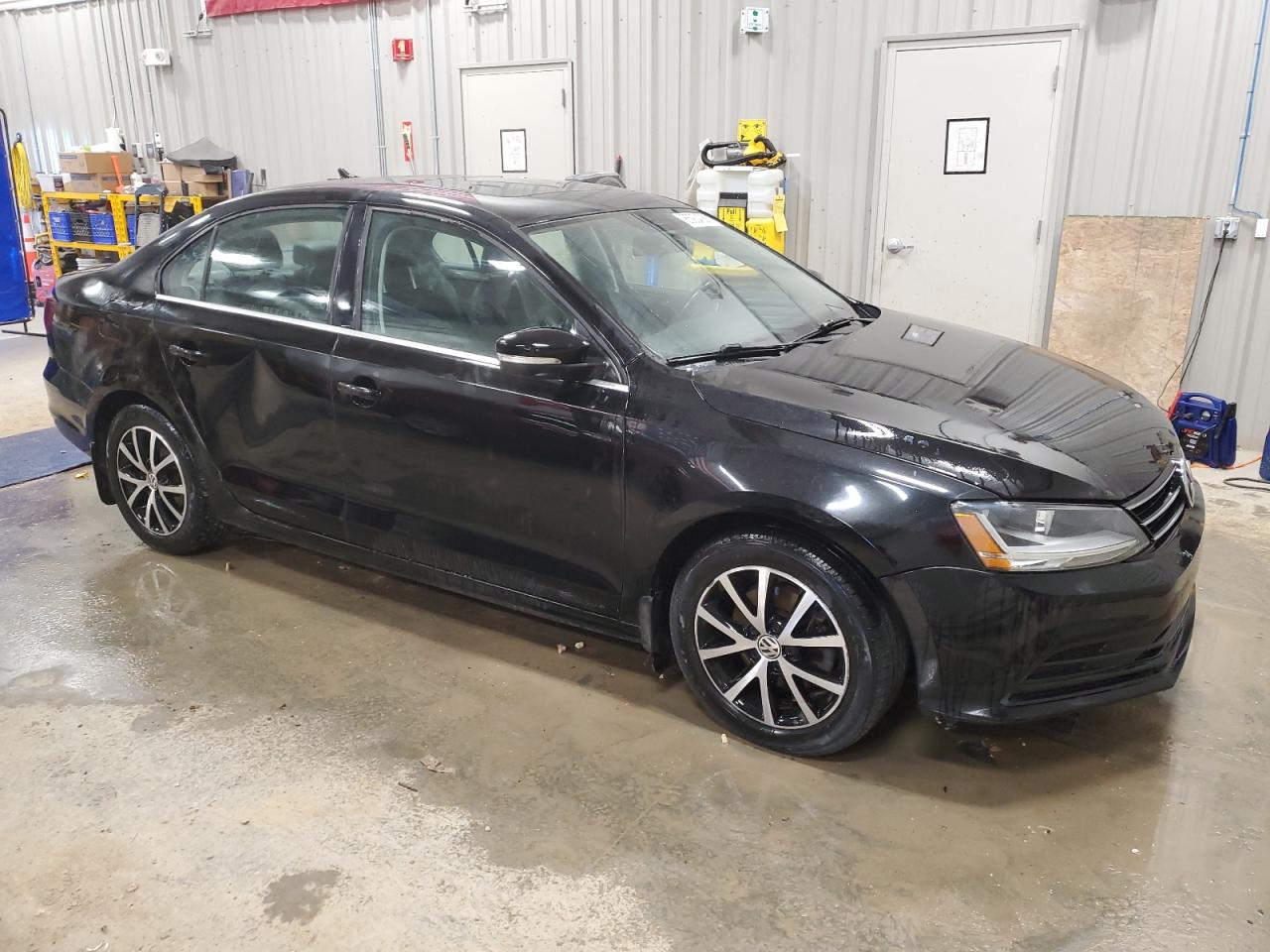 VOLKSWAGEN JETTA SE