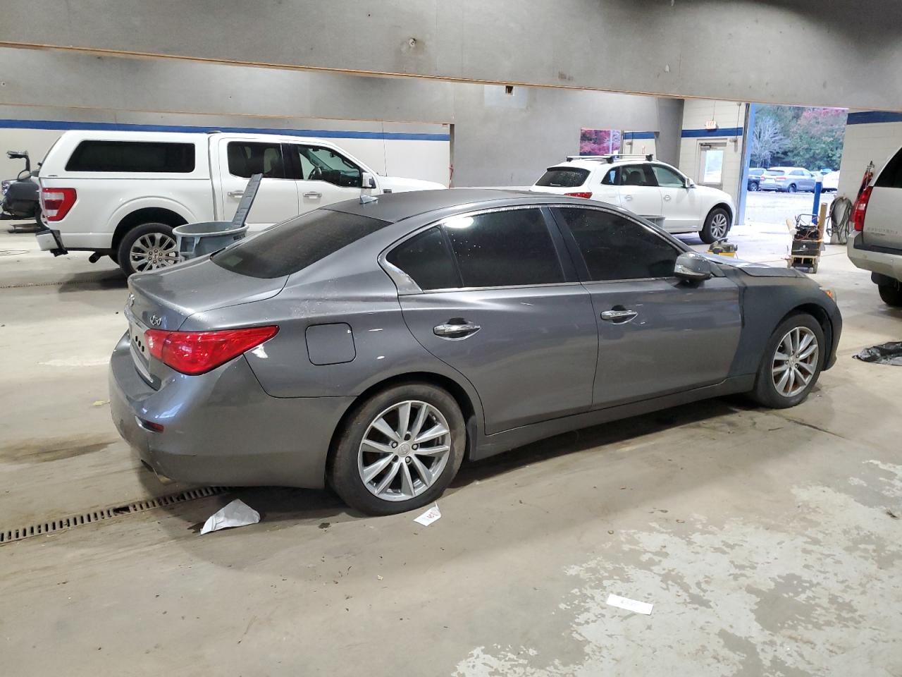 INFINITI Q50 BASE