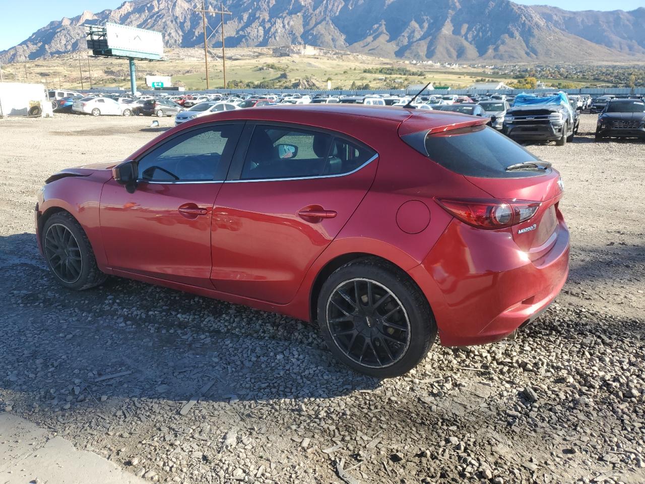 MAZDA 3 TOURING