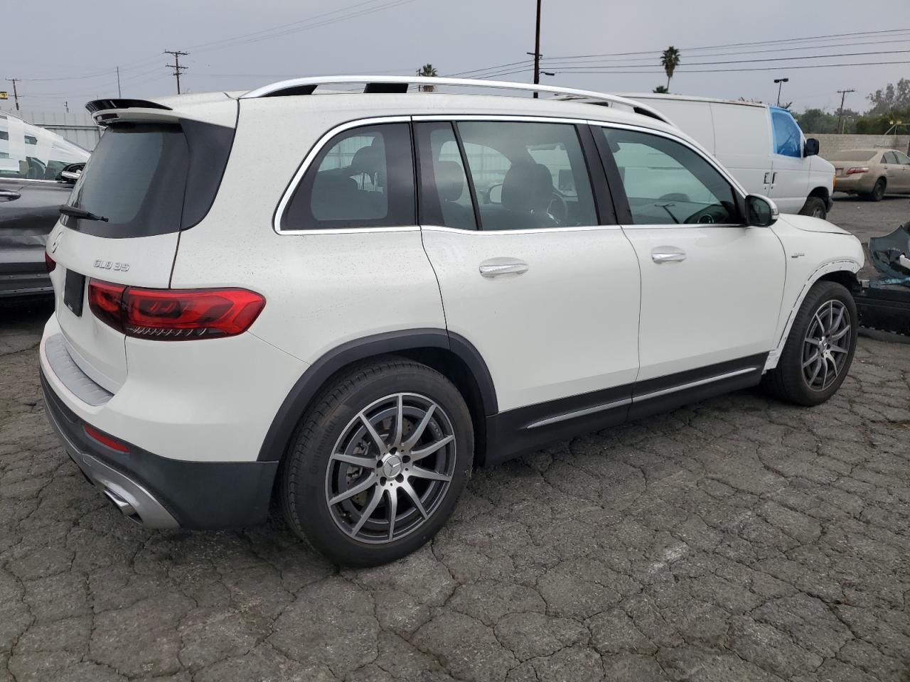 MERCEDES-BENZ GLB-CLASS AMG 35 4MATIC