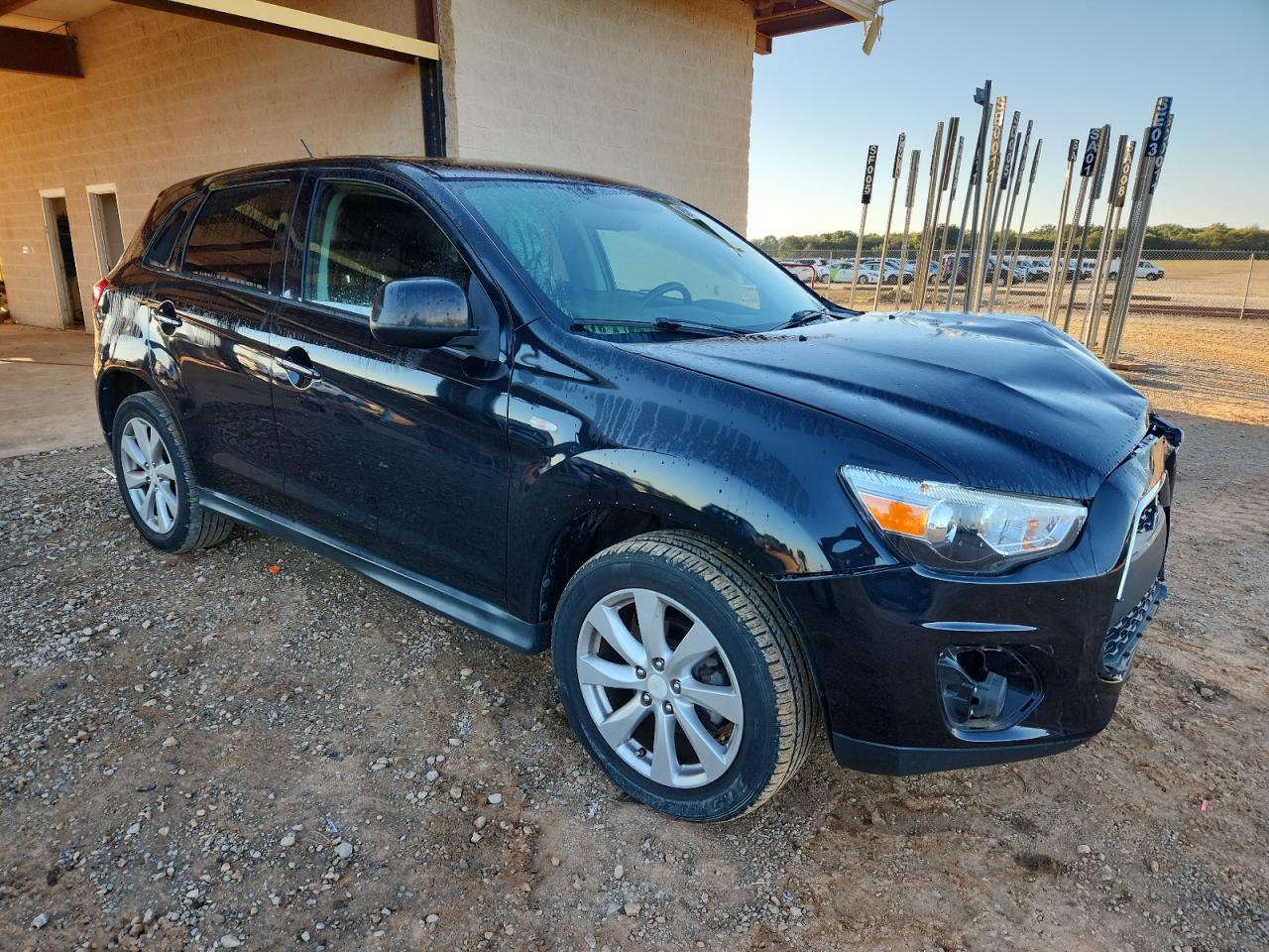 MITSUBISHI OUTLANDER ES