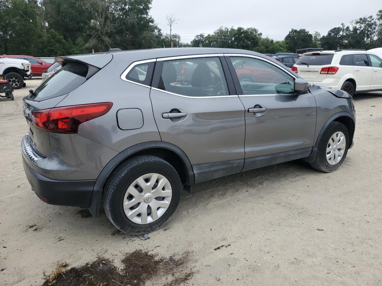 NISSAN ROGUE SPORT S