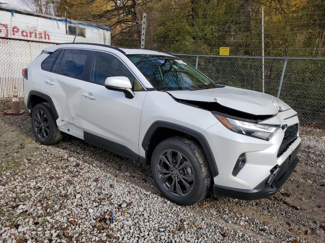 TOYOTA RAV4 XLE PREMIUM