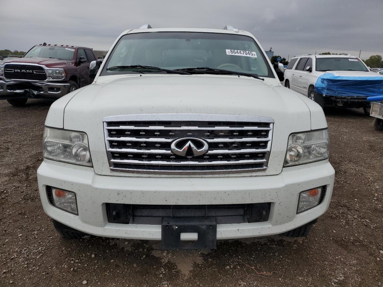 INFINITI QX56