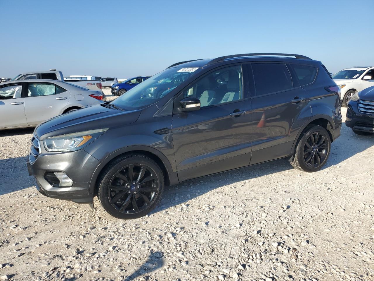 FORD ESCAPE TITANIUM