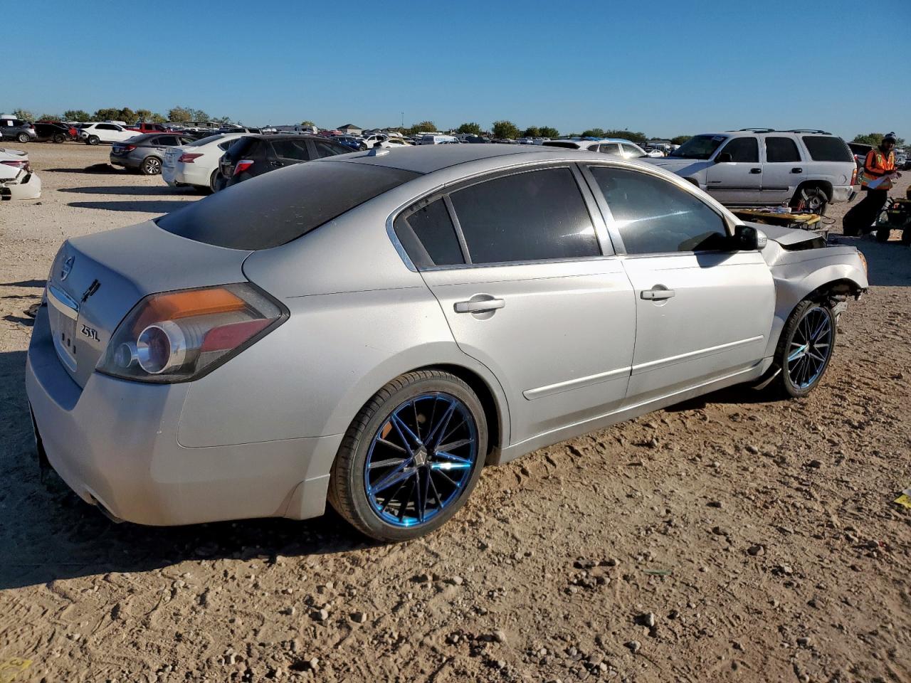 NISSAN ALTIMA BASE