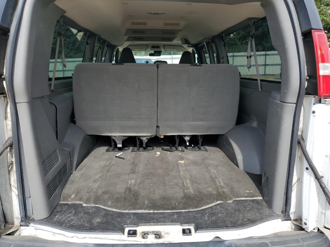 CHEVROLET EXPRESS LT